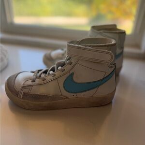 Nike Kids White and Teal Sneakers